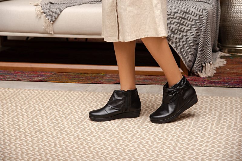 Bota-Doctor-Shoes-Esporao-Couro-158-Preto