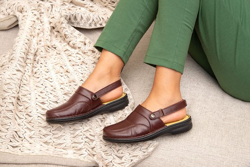 Babuche-Doctor-Shoes-Couro-371-Preto